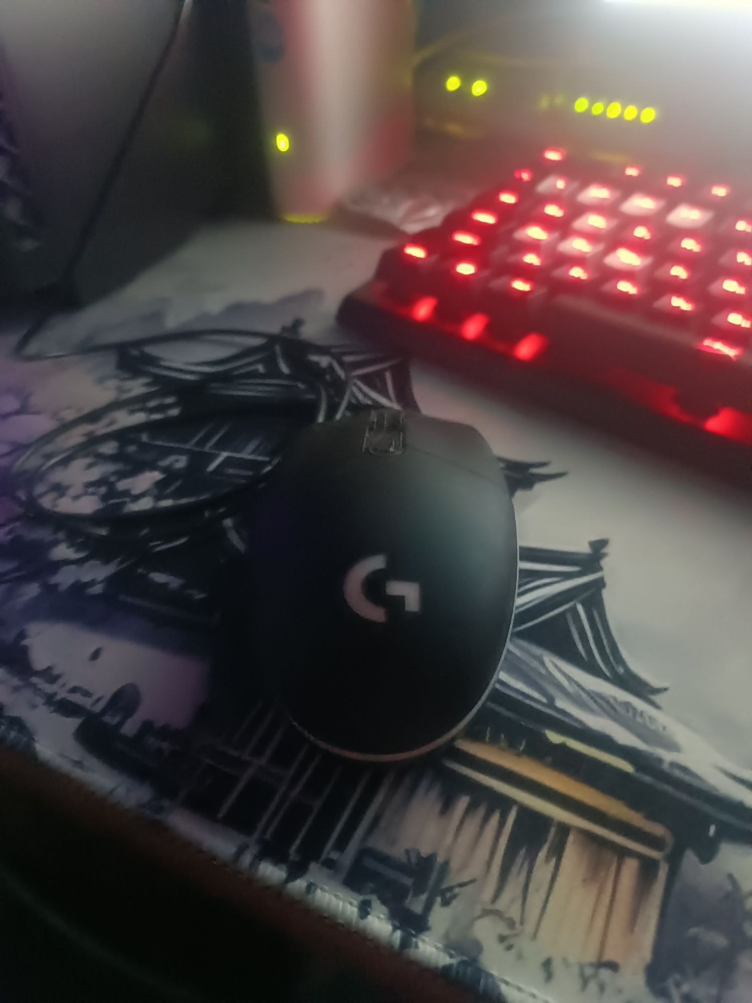 Мышка Logitech g102