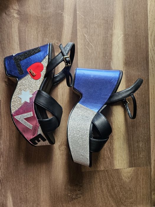 Дамски сандали GAUDI