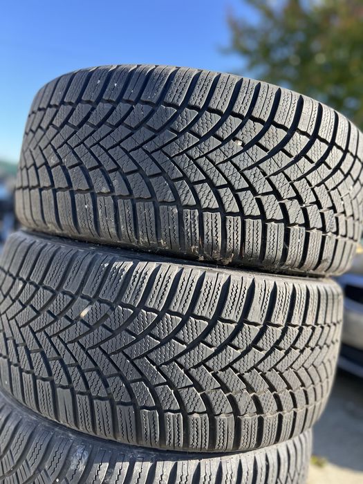 Зимни гуми 225/40/18 Brigesgone /Laurenn . 8 мм грайфер .dot20/22