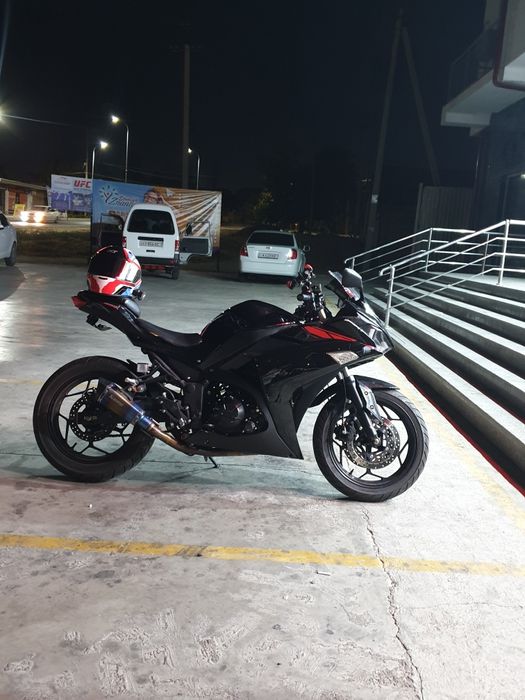 Moto yamaha r3  400kub