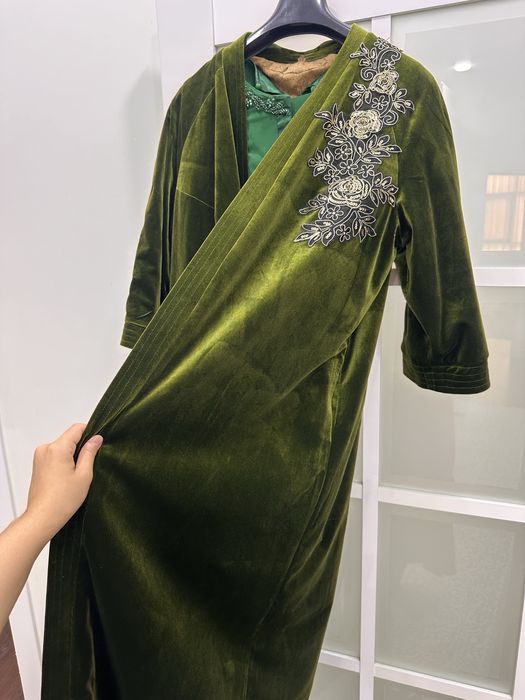 Национальные костюм , бешпент , камзол