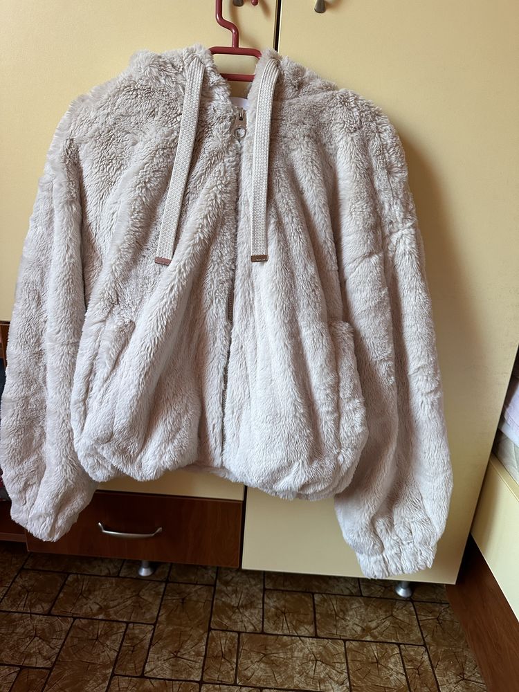 Дамско яке Bershka