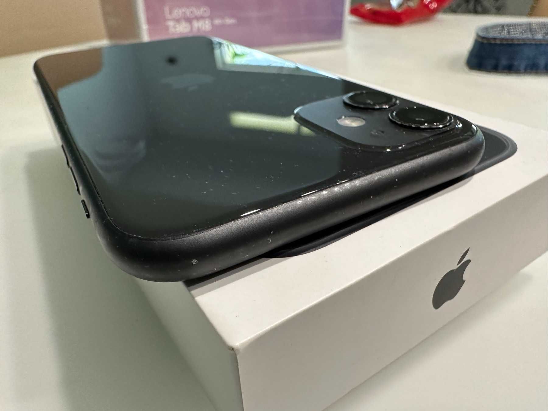 IPhone 11  64 GB Black Model A2221