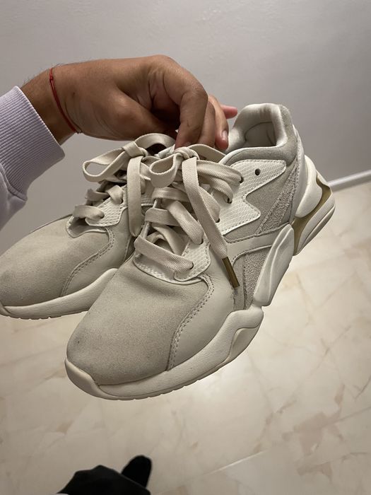 Adidasi PUMA marime 36