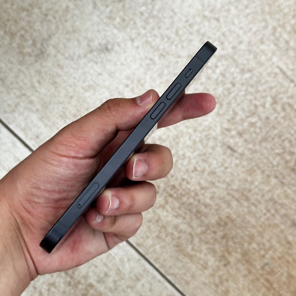 iPhone 12  128gb 75% Black