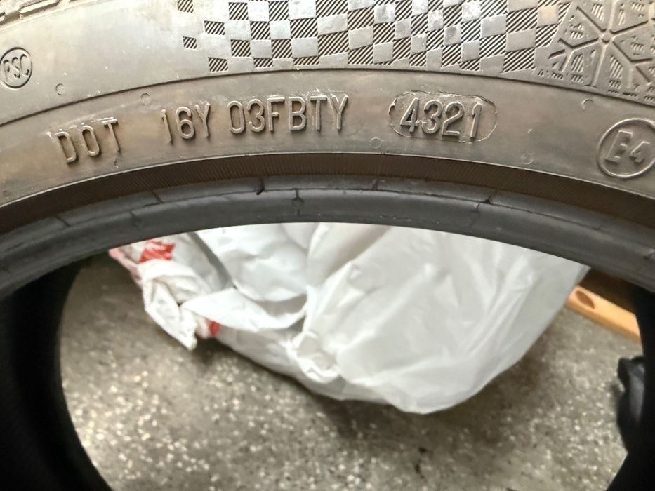CONTINENTAL WinterContact TS 860 S 225/40 R19 93H XL SSR BMW