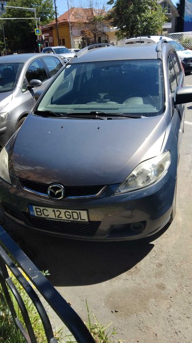 Vand Mazda 5 pentru dezmembrari