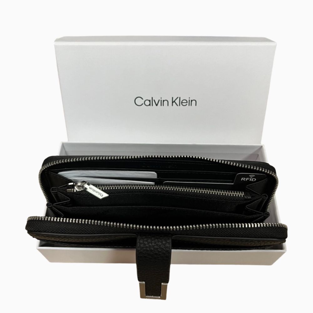 Оригинално клъч портмоне Calvin Klein K60K610487