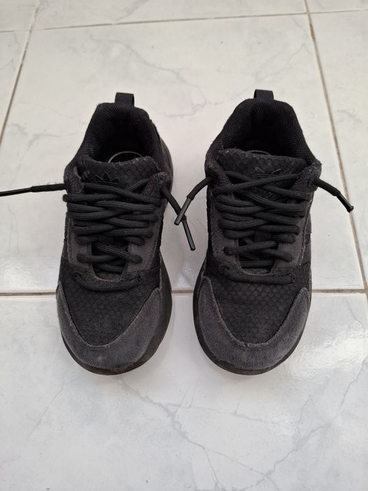 adidas originals маратонки номер 28