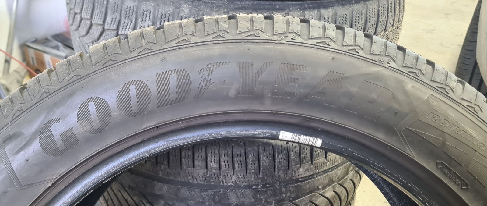 285 40 20 Goodyear