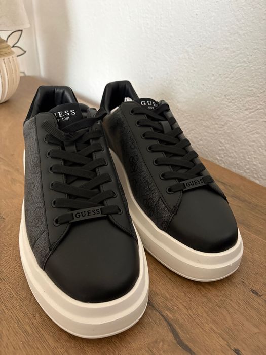 Обувки GUESS- мъжки
