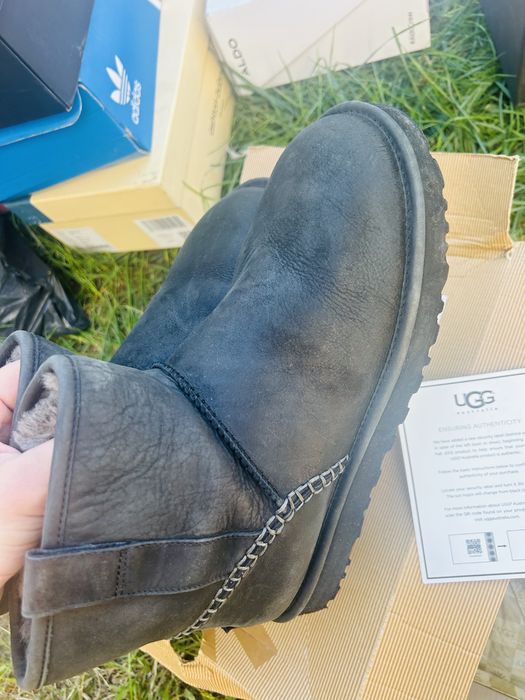 Cizme barbatesti  originale UGG marimea 42