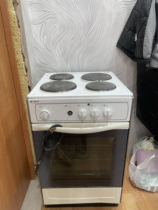 Кухонная плита indesit