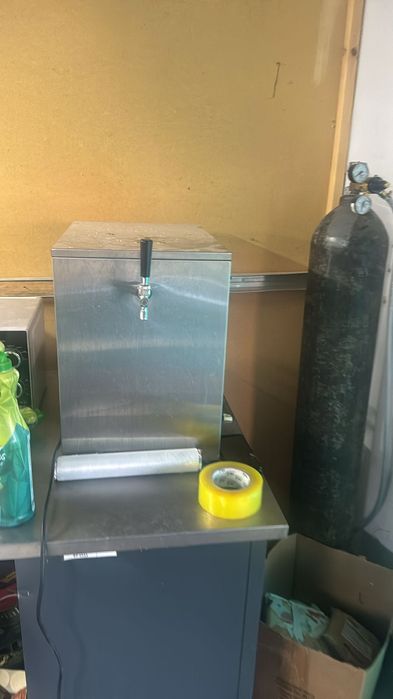 Сатуратор для газированной воды с охлаждением