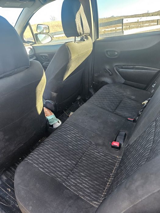 Vând toyota yaris an 2012 1.4 diesel