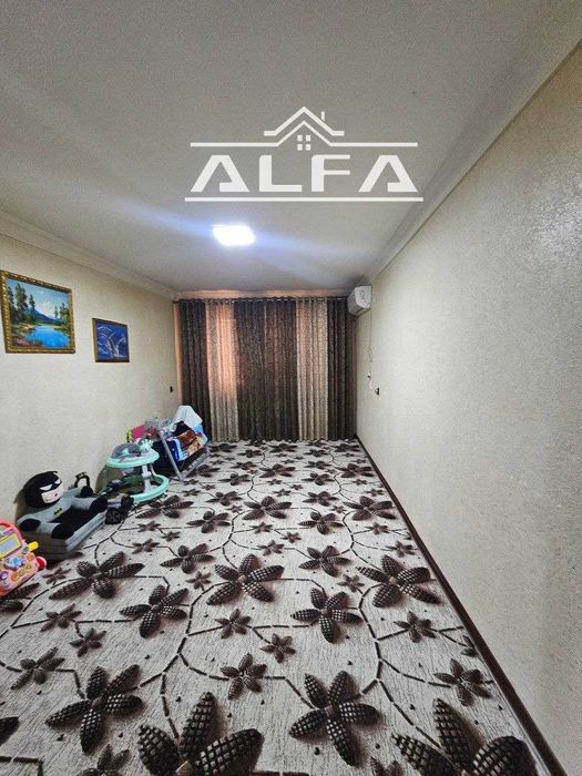 Buxoroda kvartira sotiladi 3 xonali 72m² 4-qavat.