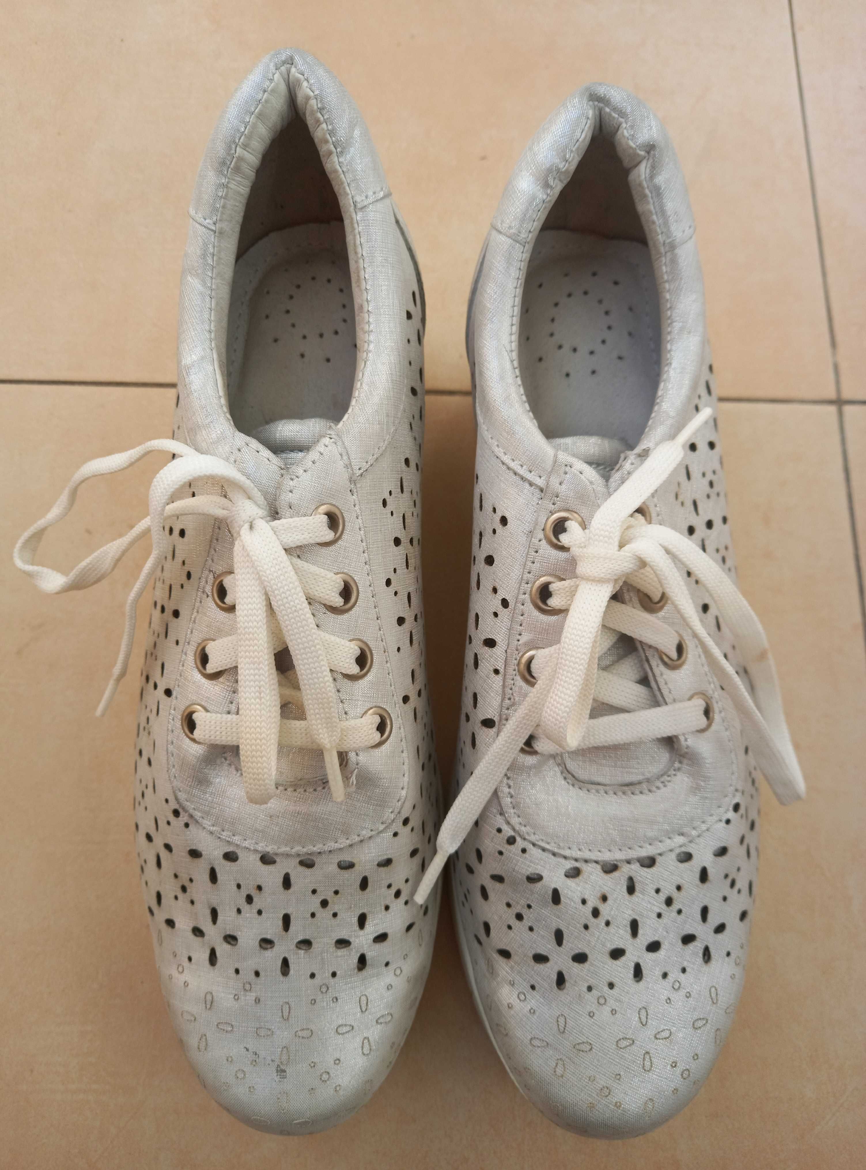 Нови сребристи обувки от естествена кожа, 38 номер