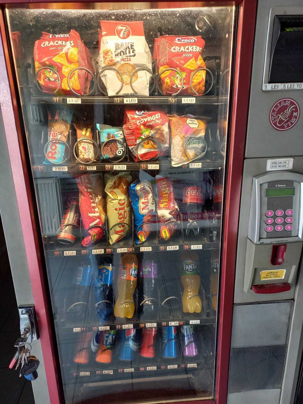 SAECO Vending Machine/Vitrina Automata Frigorifica