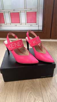Pantofi Kendall + Kylie