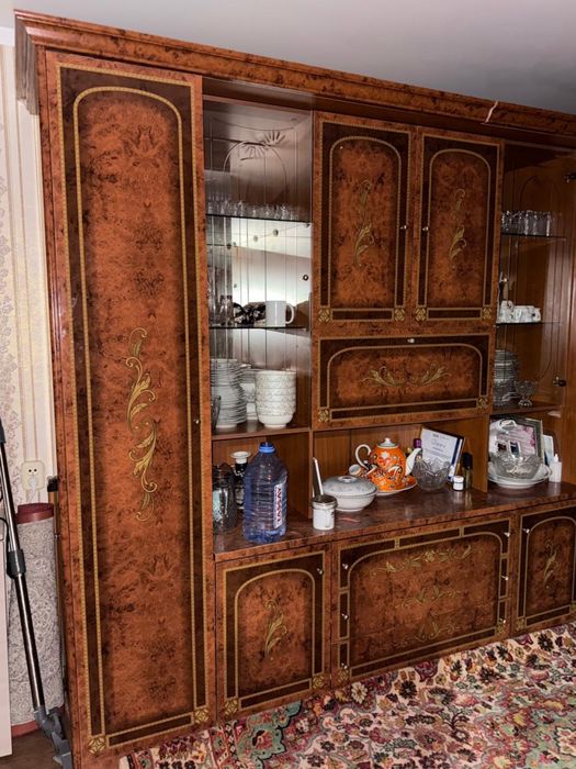 продам шифонер корич