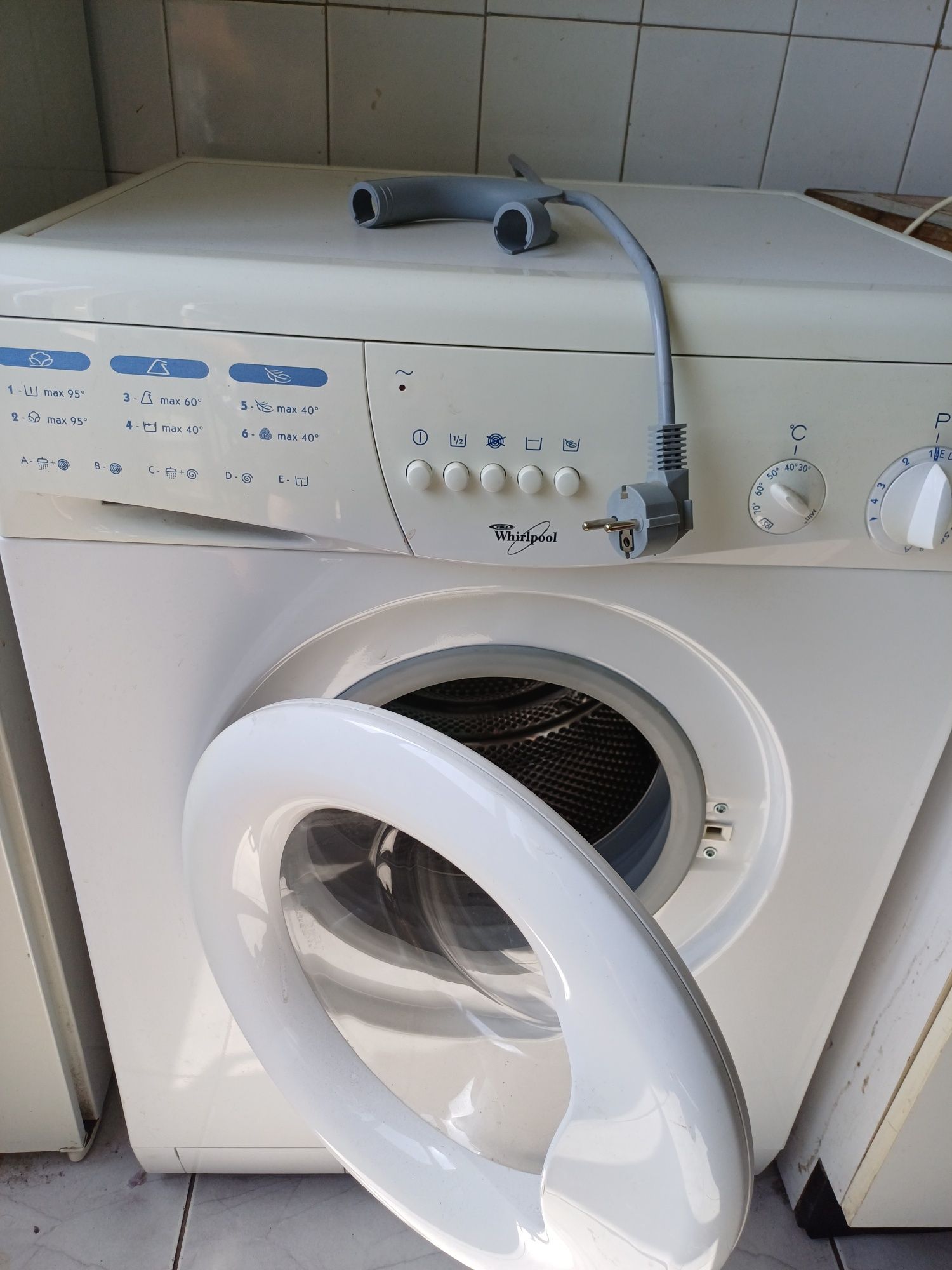 Пералня WHIRLPOOL FL5054