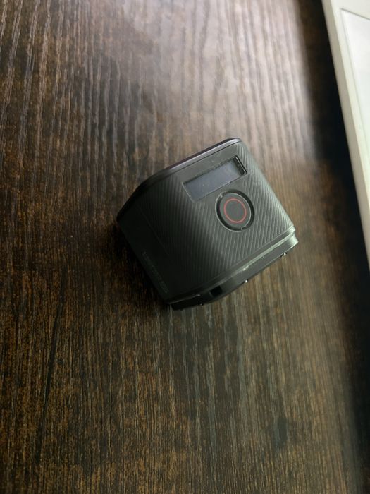 Vand Go Pro Session 5 cu accesorii