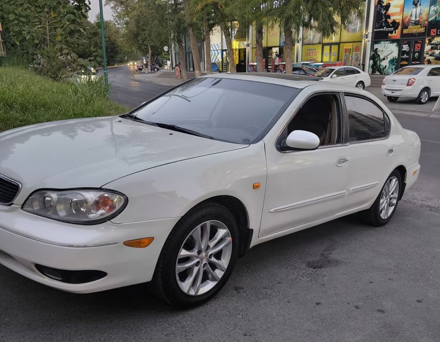 Nissan mahima a33