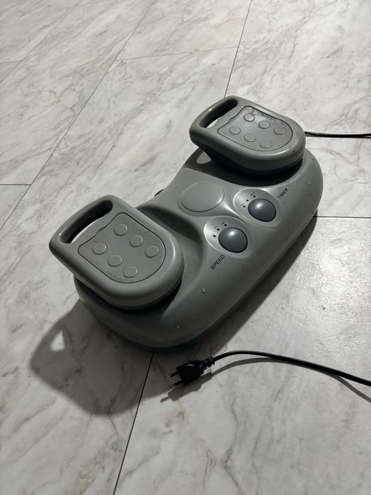 Aparatul de masaj Powerful Swing Massager