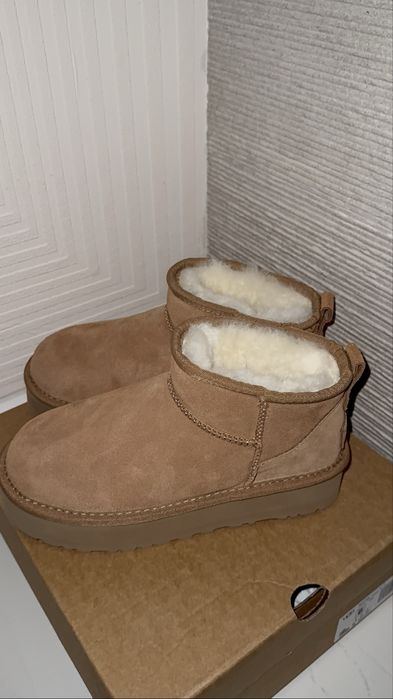 UGG classic mini platform