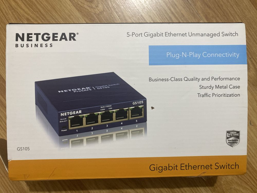 Switch NetGear GS105 Unmanaged Gigabit Ethernet (10/100/1000) Blue