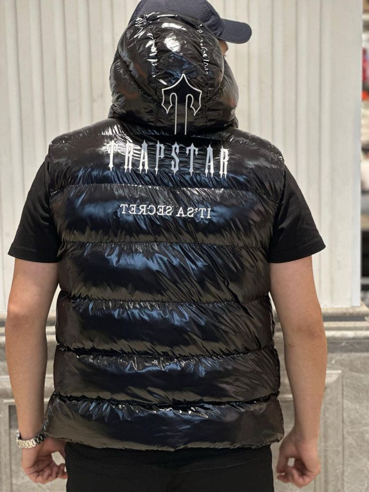 TRAPSTAR veste calitate superioara! Verificare colet!Marimi XL si XXL