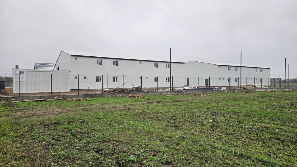 Hala de inchiriat 180/360 mp plus etaj