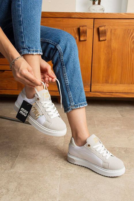 Adidași de dama 
36,37,38,38