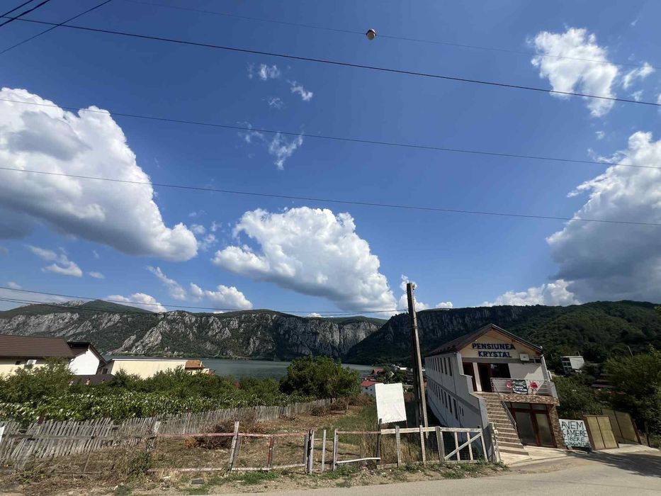 Teren clisura Dunării