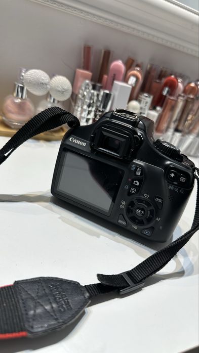 Canon EOS 1100D