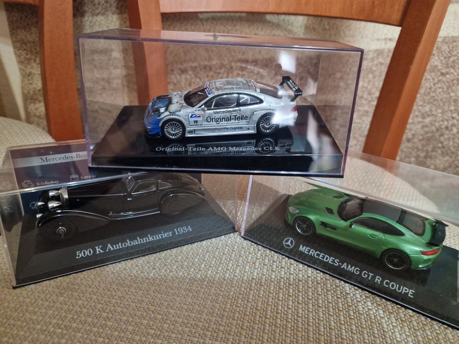 Mercedes мащаб 1:43