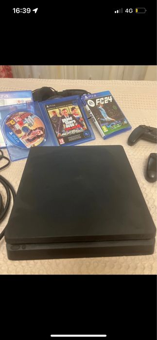 Ps4 slim -in stare foarte buna
