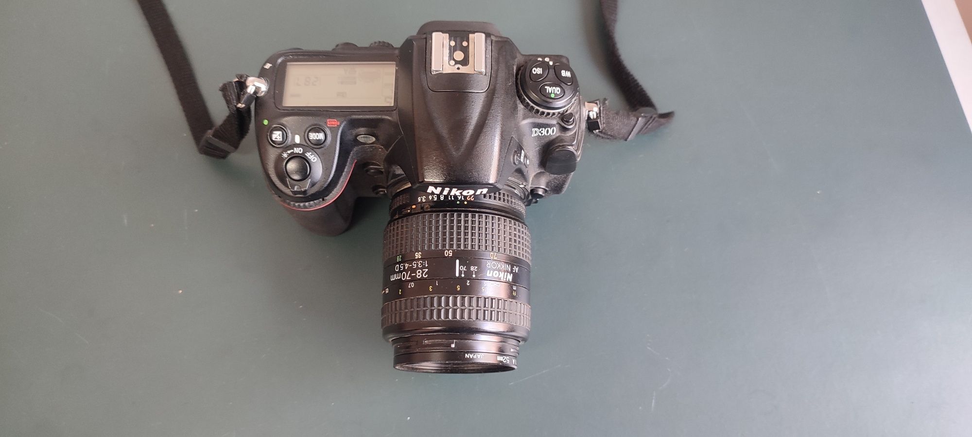 Nikon d300 + obiectiv Nikon 28-70