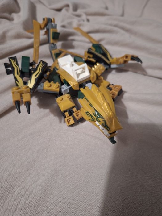 Vând dragon lego ninjago