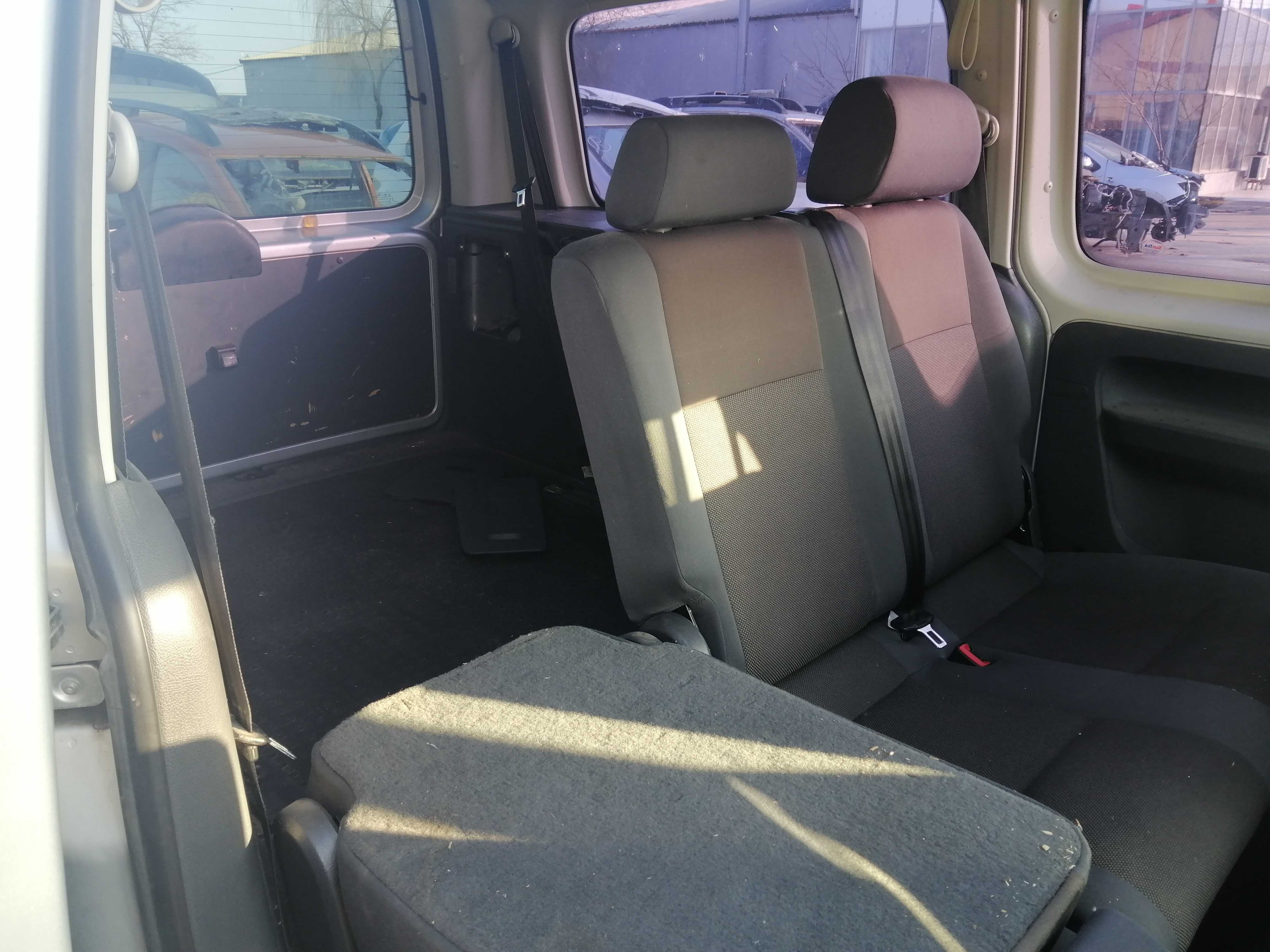 Dezmembram Volkswagen Caddy