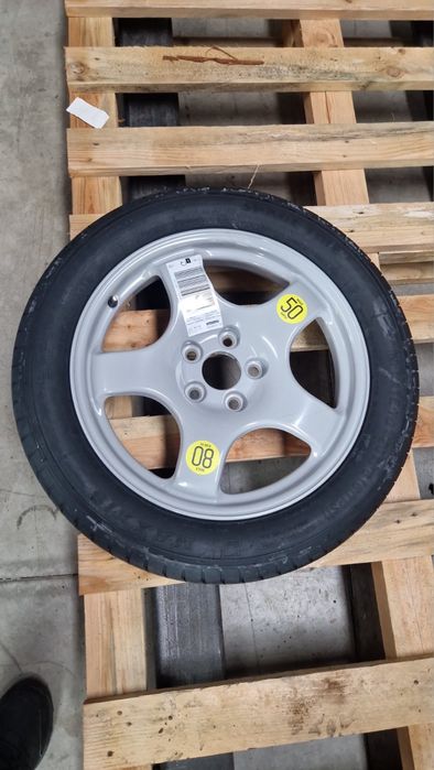 Резервна гума За BMW трета серия 2020 година