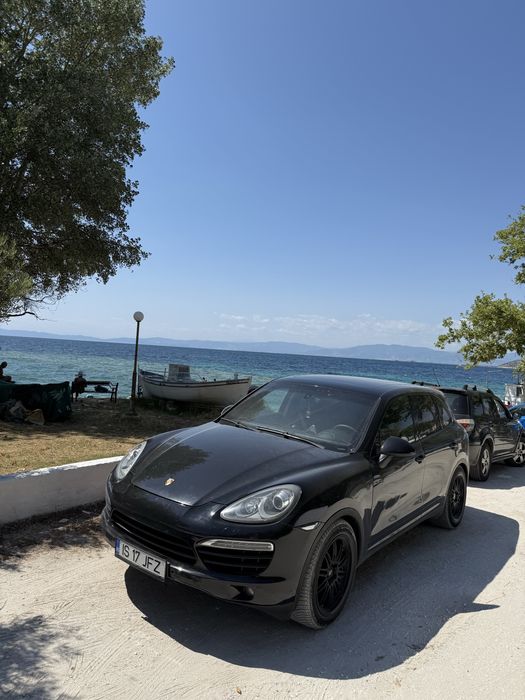 Porsche Cayenne an 2012 Diesel 3.0 245Cp 11900€