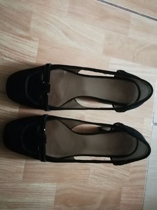 Pantofi piele intoarsa