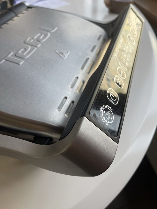 Tefal OptiGrill 2000W 2-3 folosiri