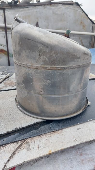 Продам  расширительный бак из нержевецки на 4,5 ведра