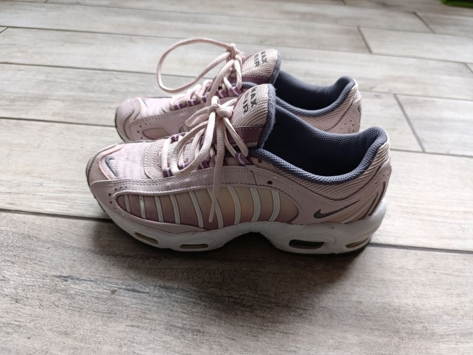 Маратонки Nike air max