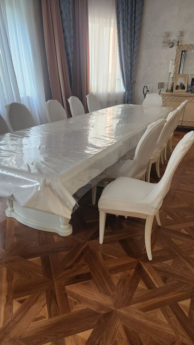 Продам обеденный стол, Белоруссия. Массив дерева и МДФ