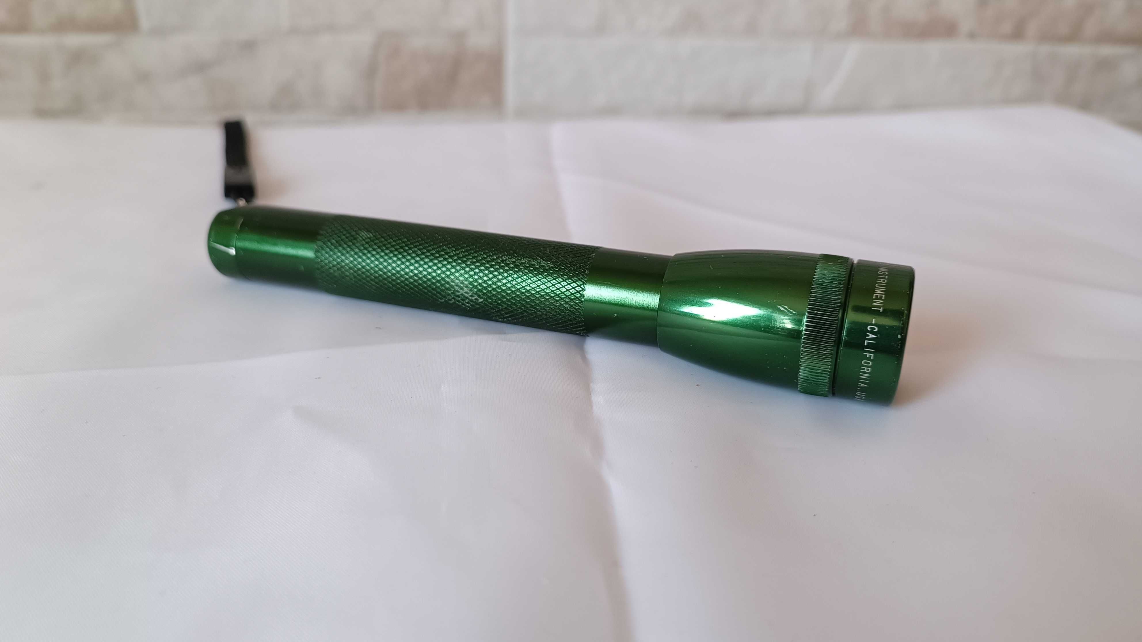 Метален малък фенер - Mini MagLite - Made in USA