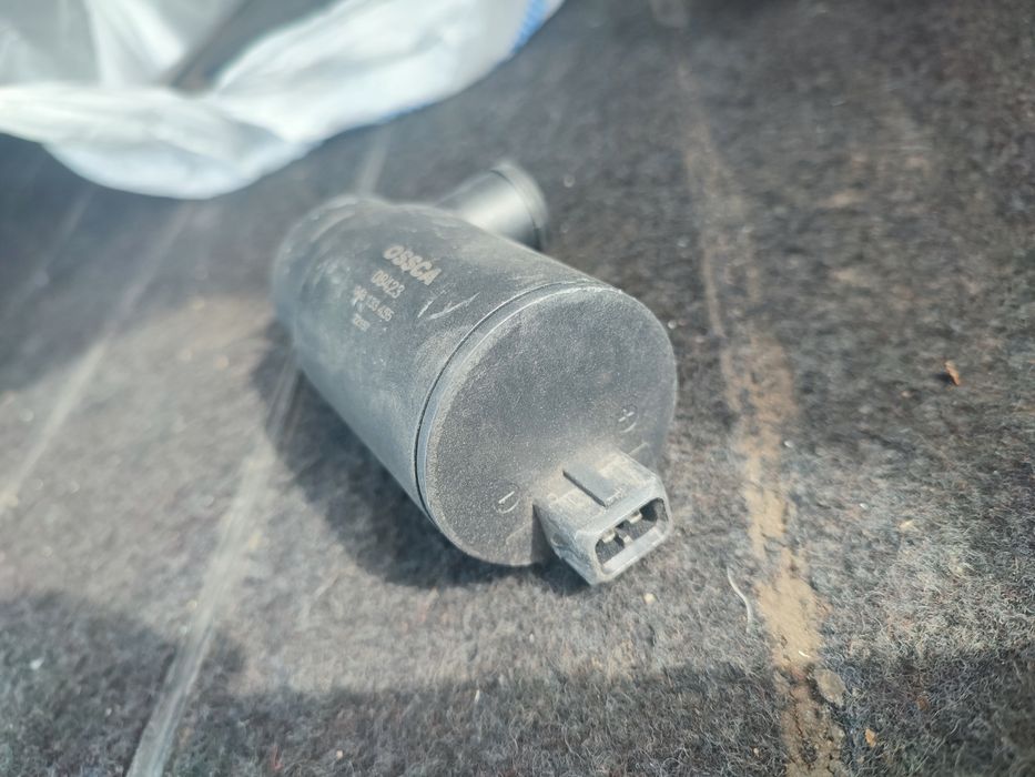 Клапан регулировки холостого хода от Ауди 100 С двигатель 2.0 новый