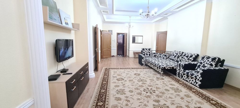 2хкомн кв Кенесары Валиханова Иманова Иманбаева центр